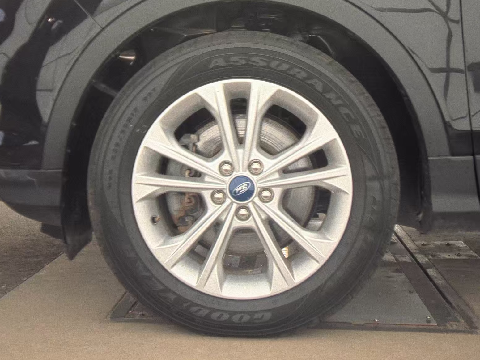 FORD ESCAPE - 10