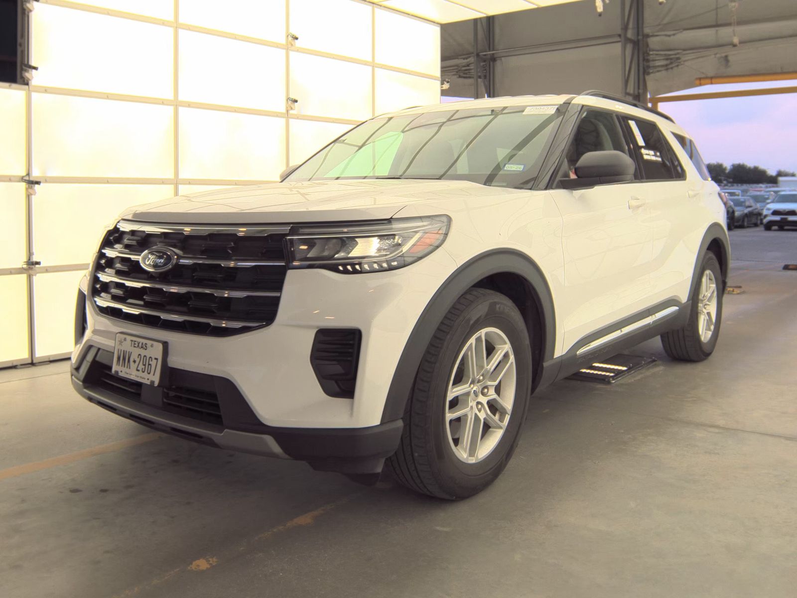 FORD EXPLORER - 1