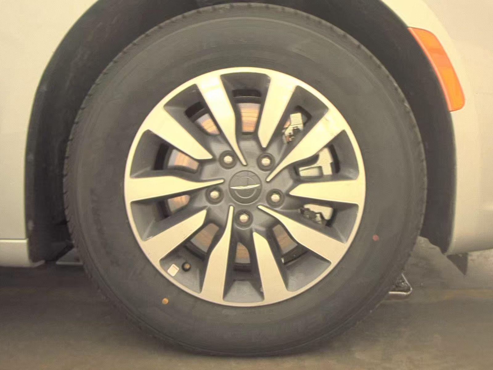 2024 Chrysler Pacifica Hybrid Select FWD