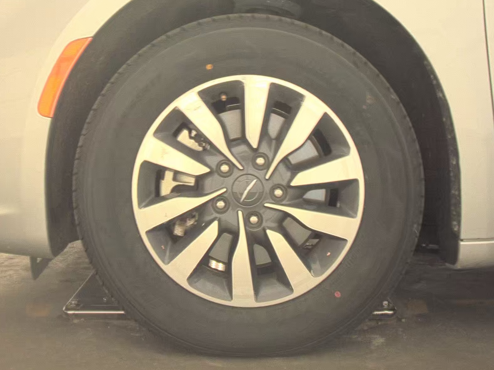 2024 Chrysler Pacifica Hybrid Select FWD