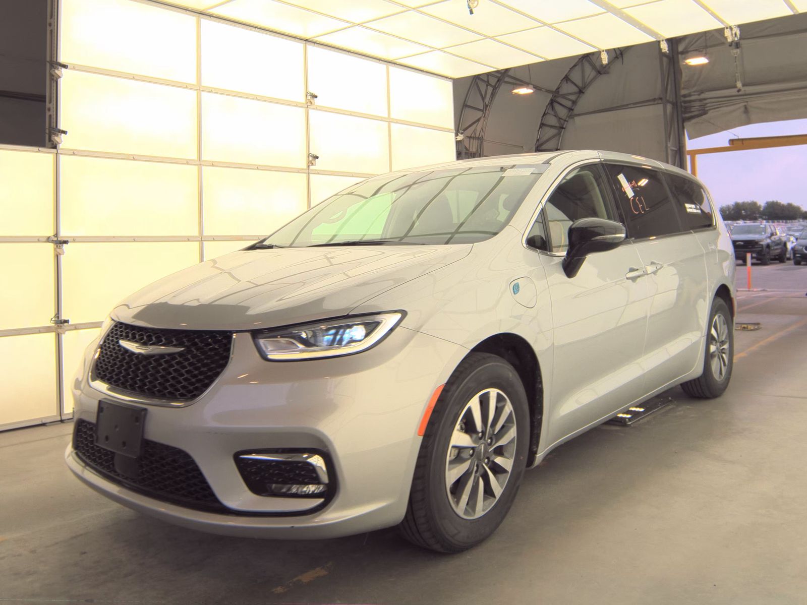 2024 Chrysler Pacifica Hybrid Select FWD