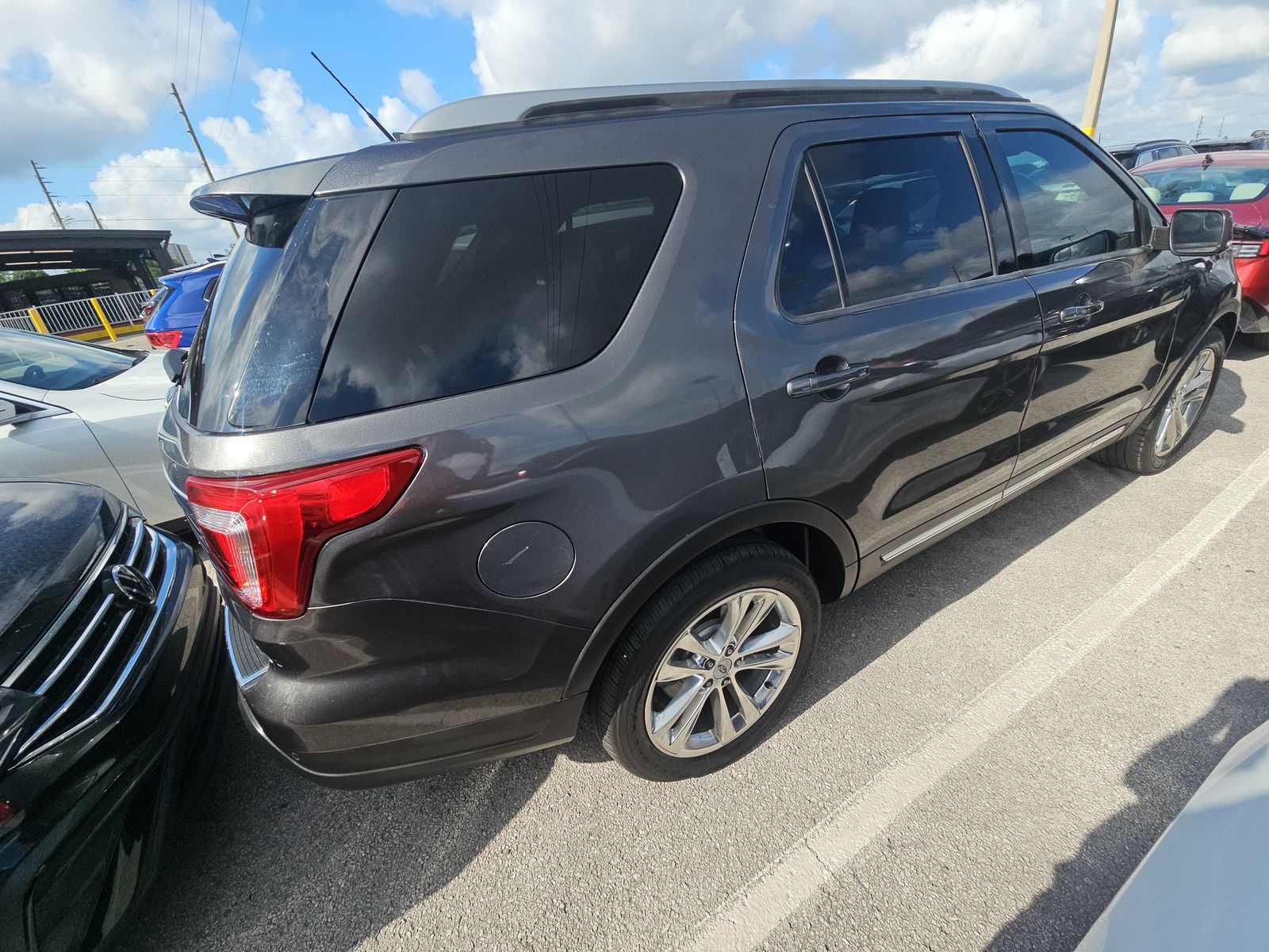 FORD EXPLORER - 5