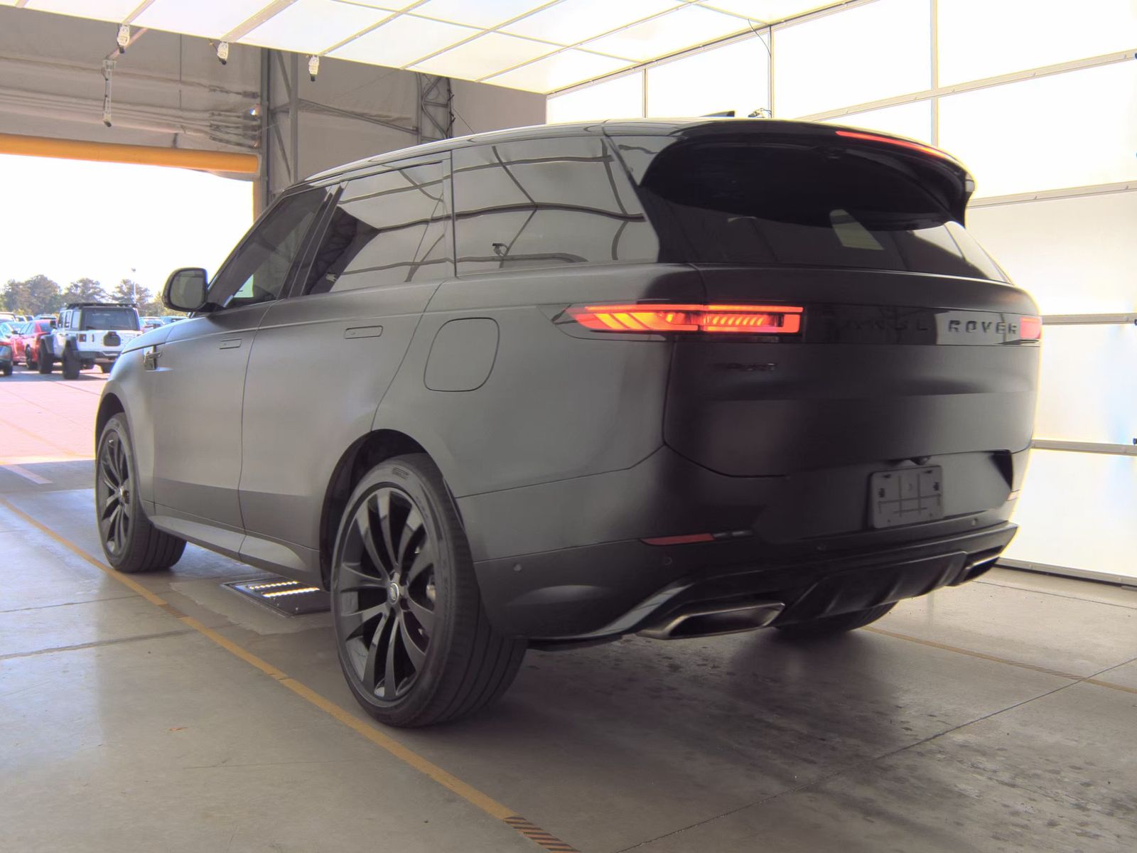 2025 Land Rover Range Rover Sport Plug-In Hybrid Dynamic SE AWD