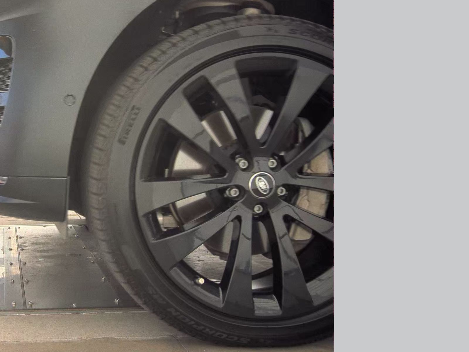 2025 Land Rover Range Rover Sport Plug-In Hybrid Dynamic SE AWD