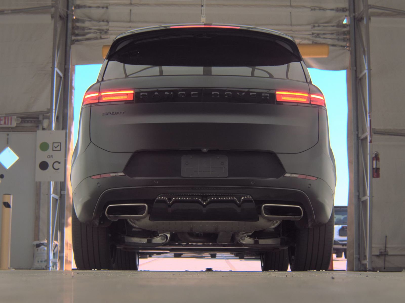 2025 Land Rover Range Rover Sport Plug-In Hybrid Dynamic SE AWD