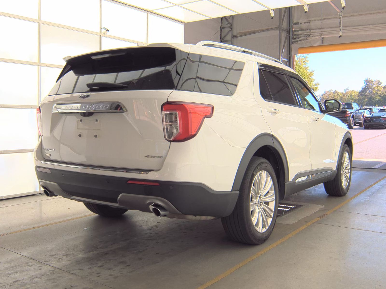 FORD EXPLORER - 6