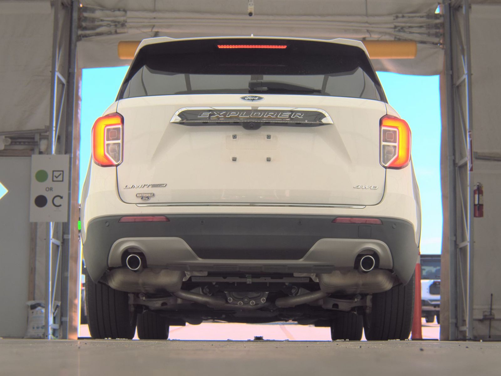 FORD EXPLORER - 8