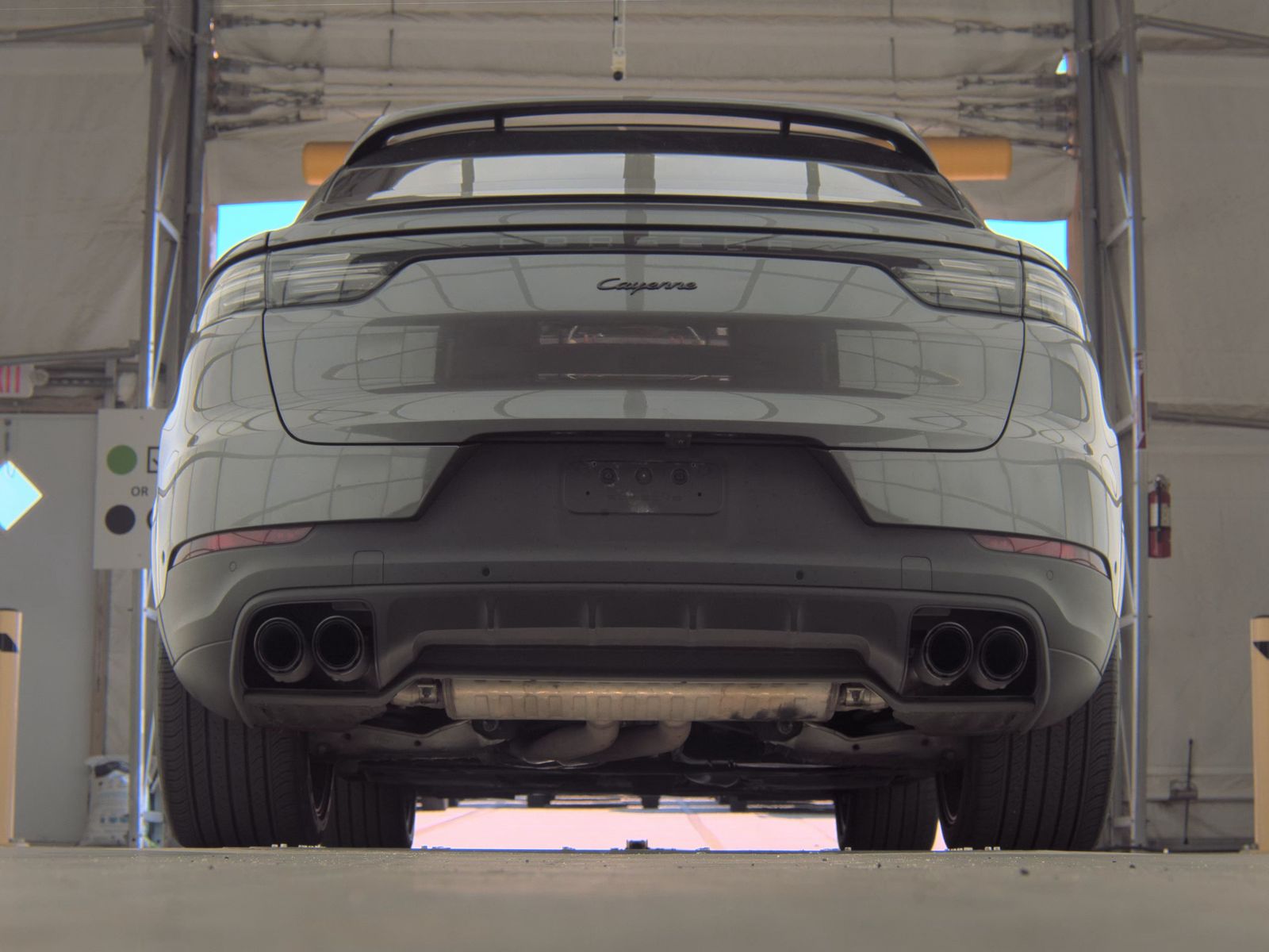 PORSCHE CAYENNE - 8