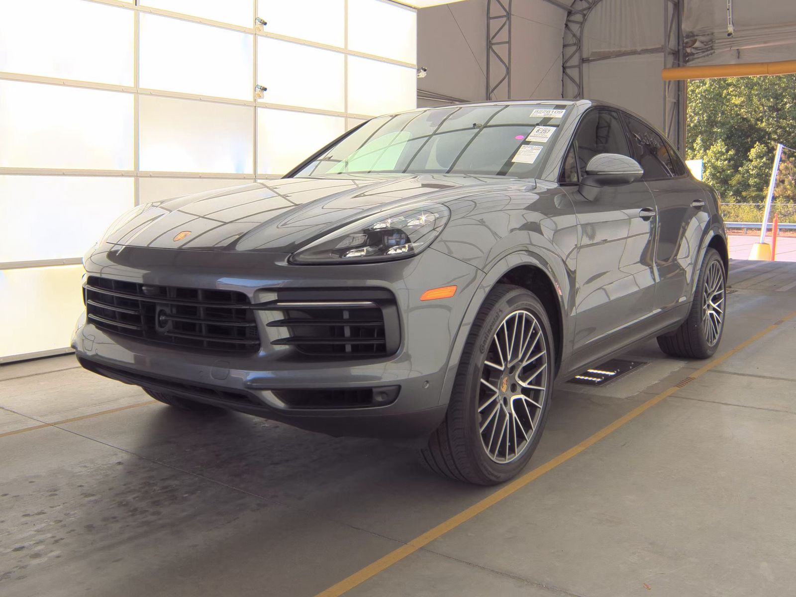 PORSCHE CAYENNE - 1