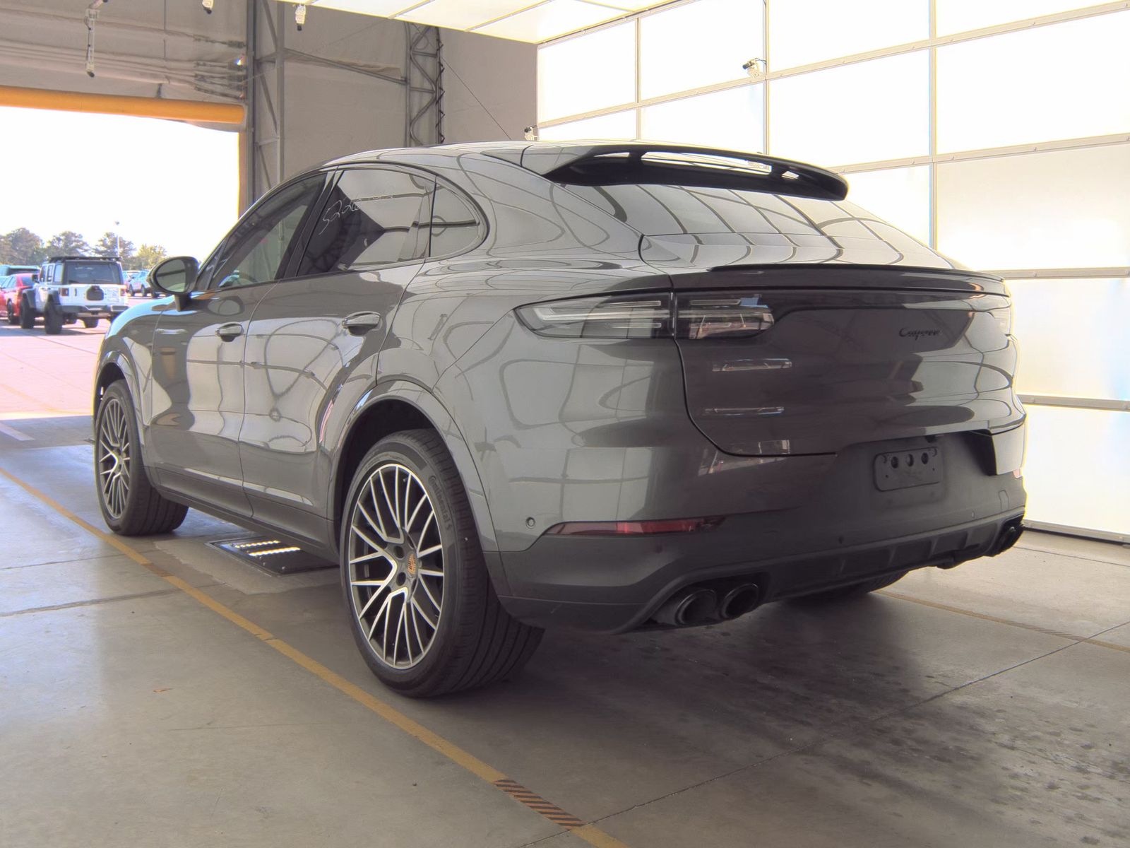 PORSCHE CAYENNE - 9