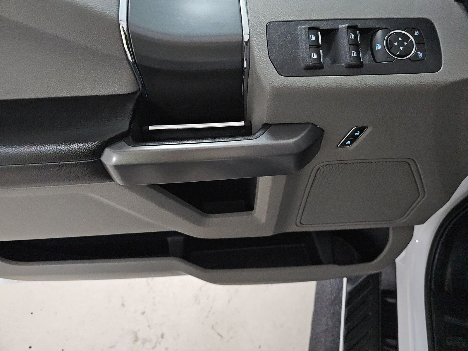 FORD F-150 - 10