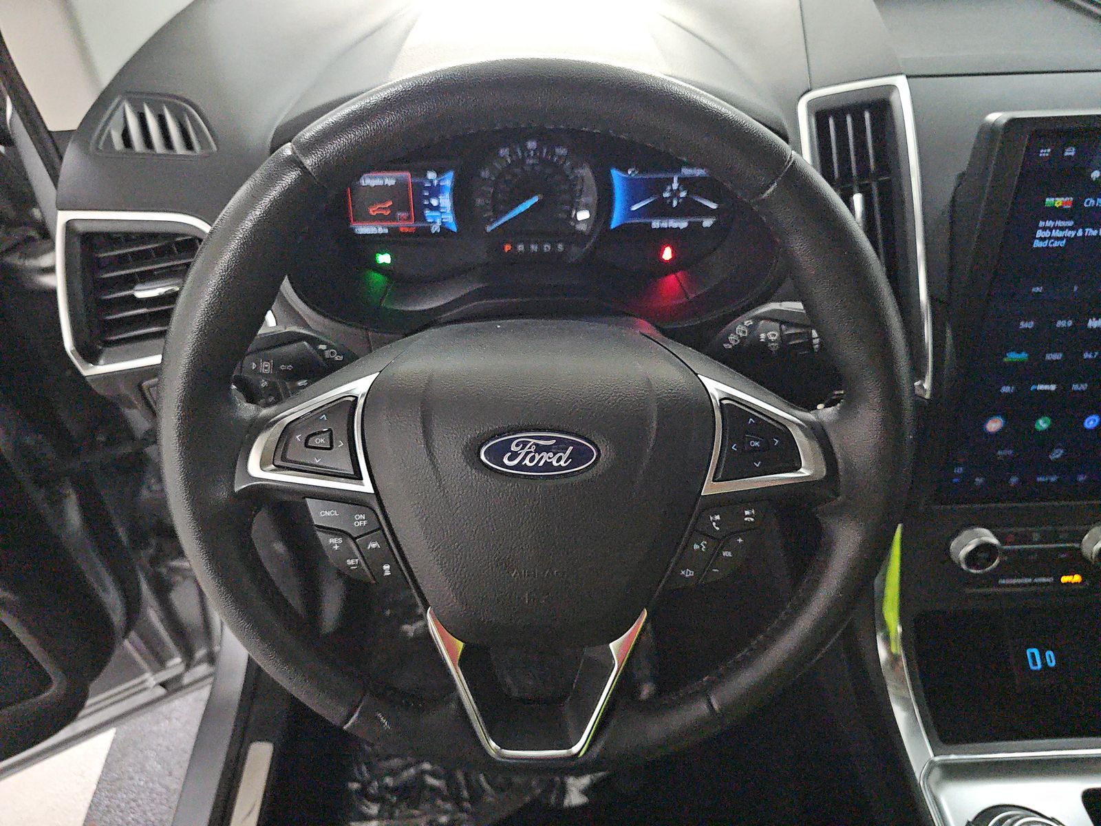 2022 Ford Edge Titanium AWD