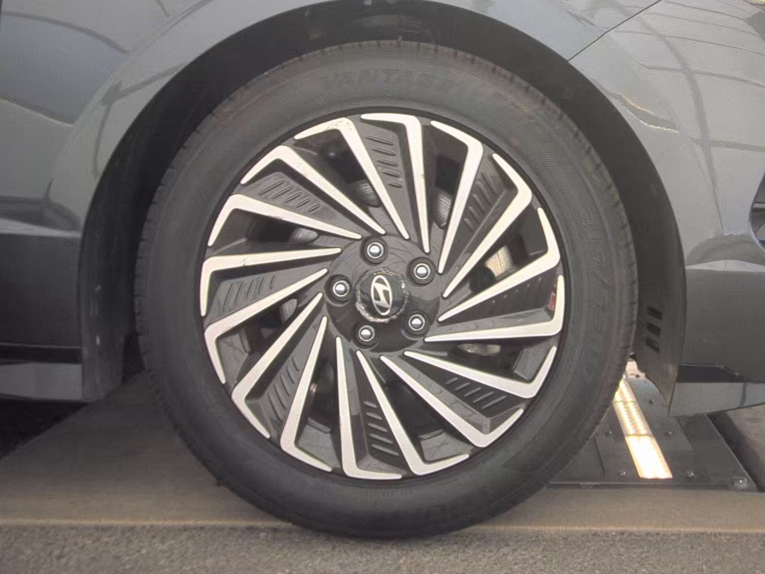 2025 Hyundai Sonata Hybrid SEL FWD
