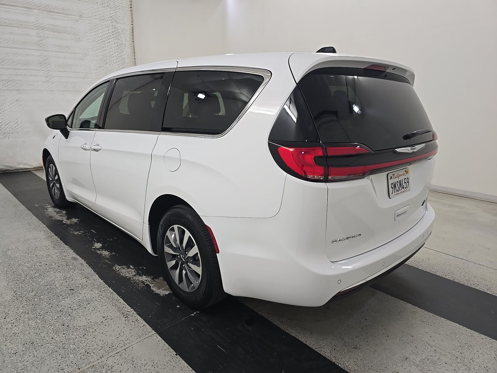 2024 Chrysler Pacifica Hybrid Select FWD