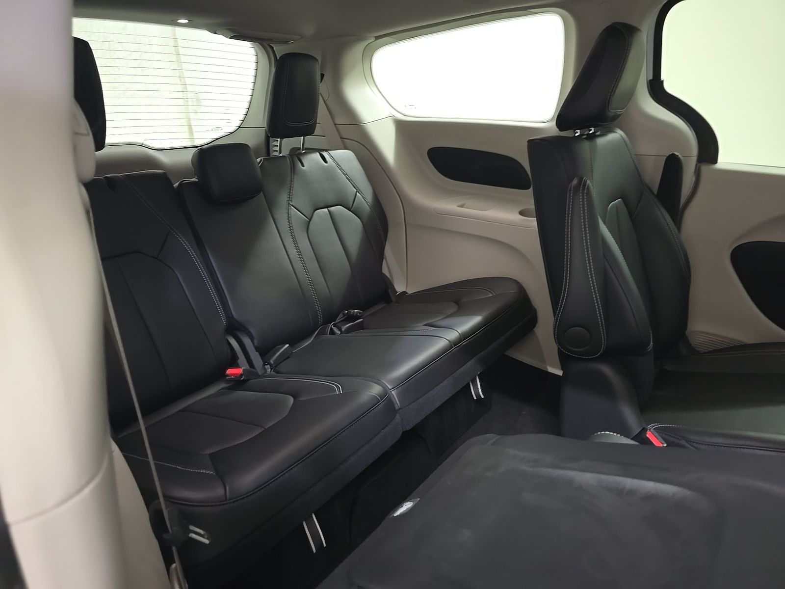 2024 Chrysler Pacifica Hybrid Select FWD