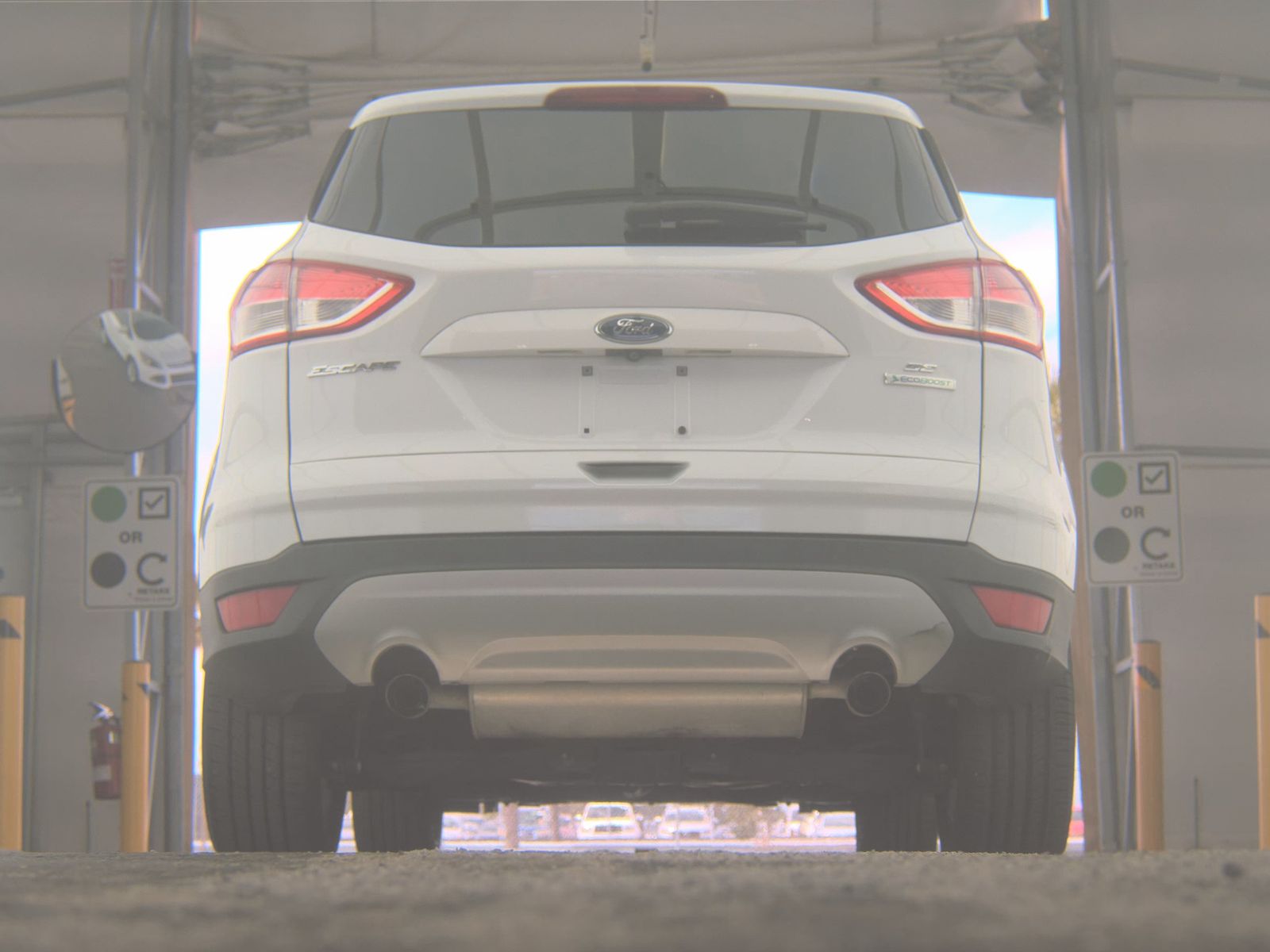 FORD ESCAPE - 8