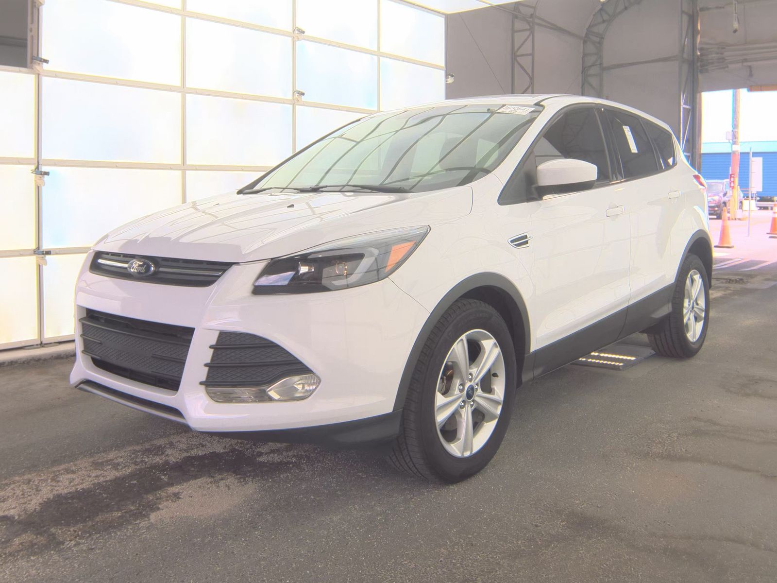 FORD ESCAPE - 1