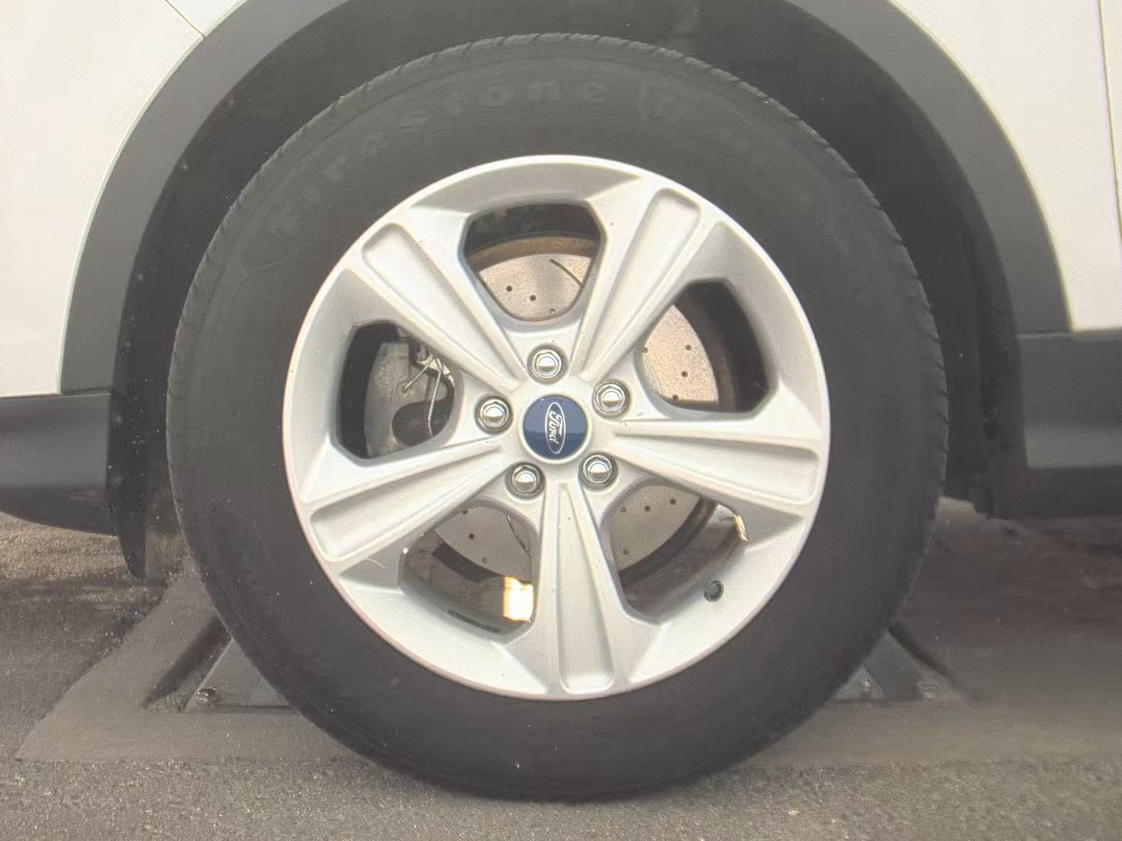 FORD ESCAPE - 10