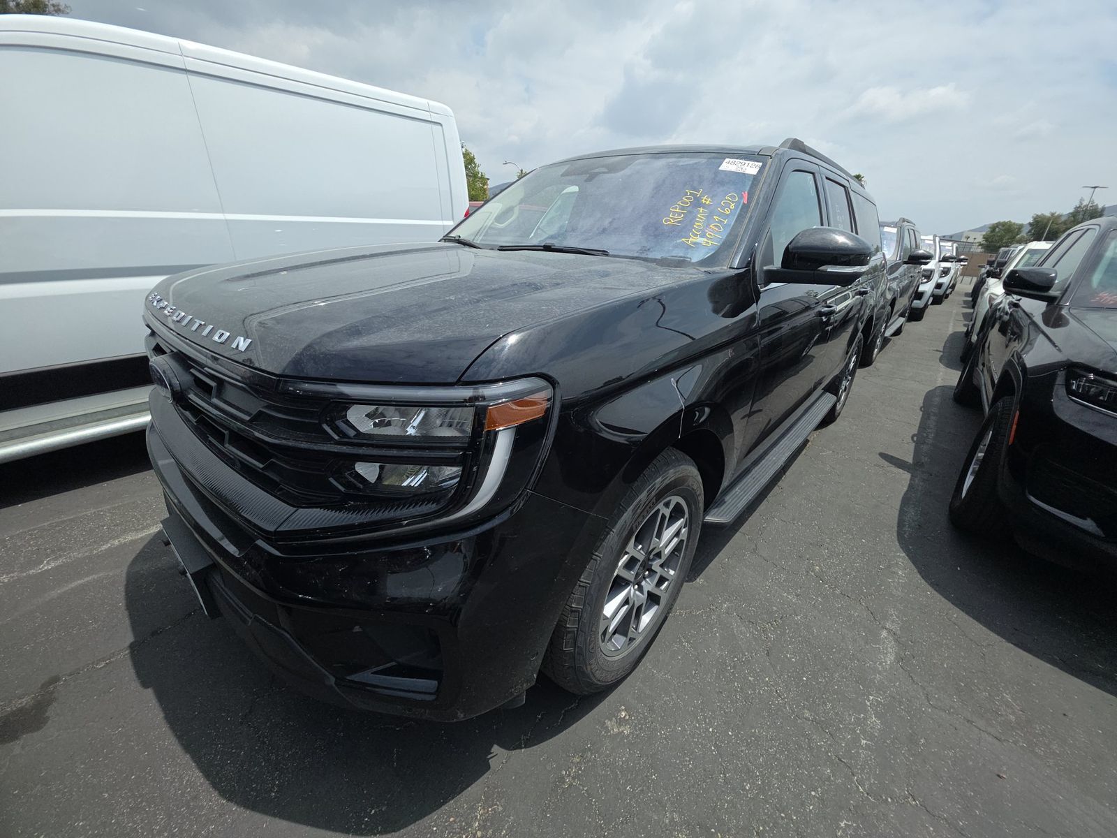 FORD EXPEDITION MAX - 1