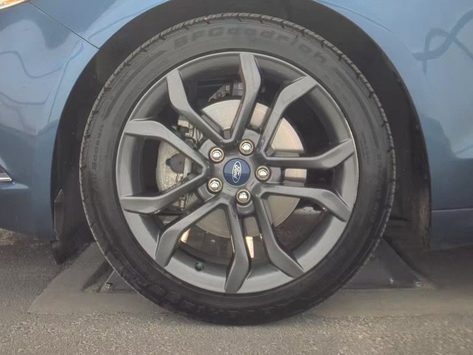 FORD FUSION - 10