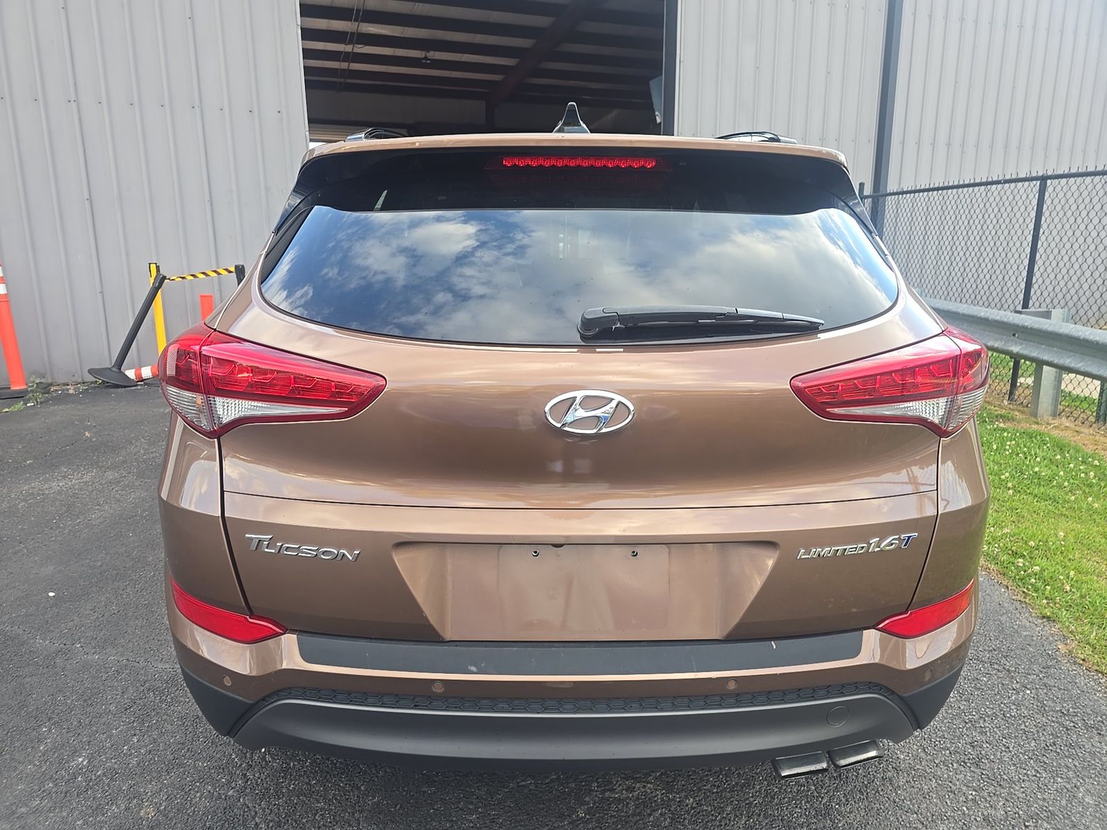 HYUNDAI TUCSON - 6