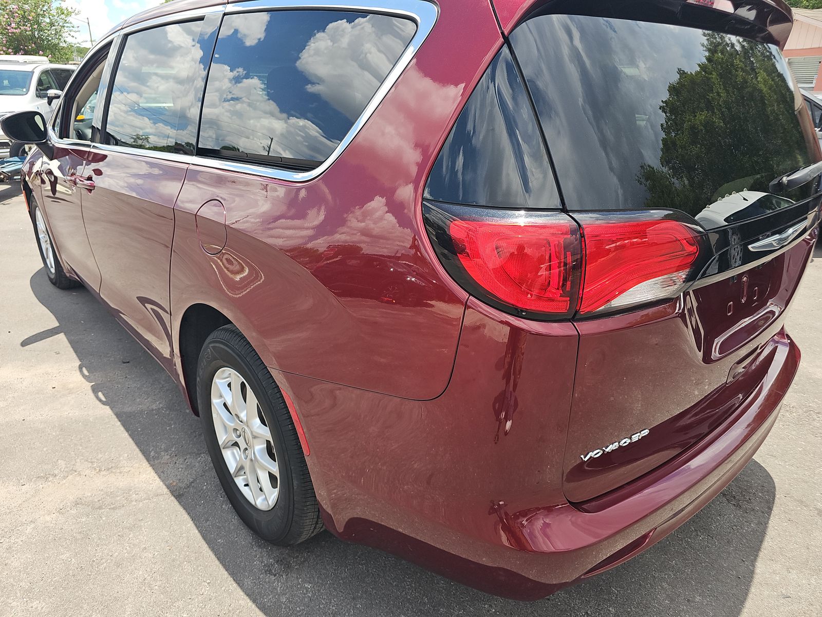 CHRYSLER VOYAGER - 7