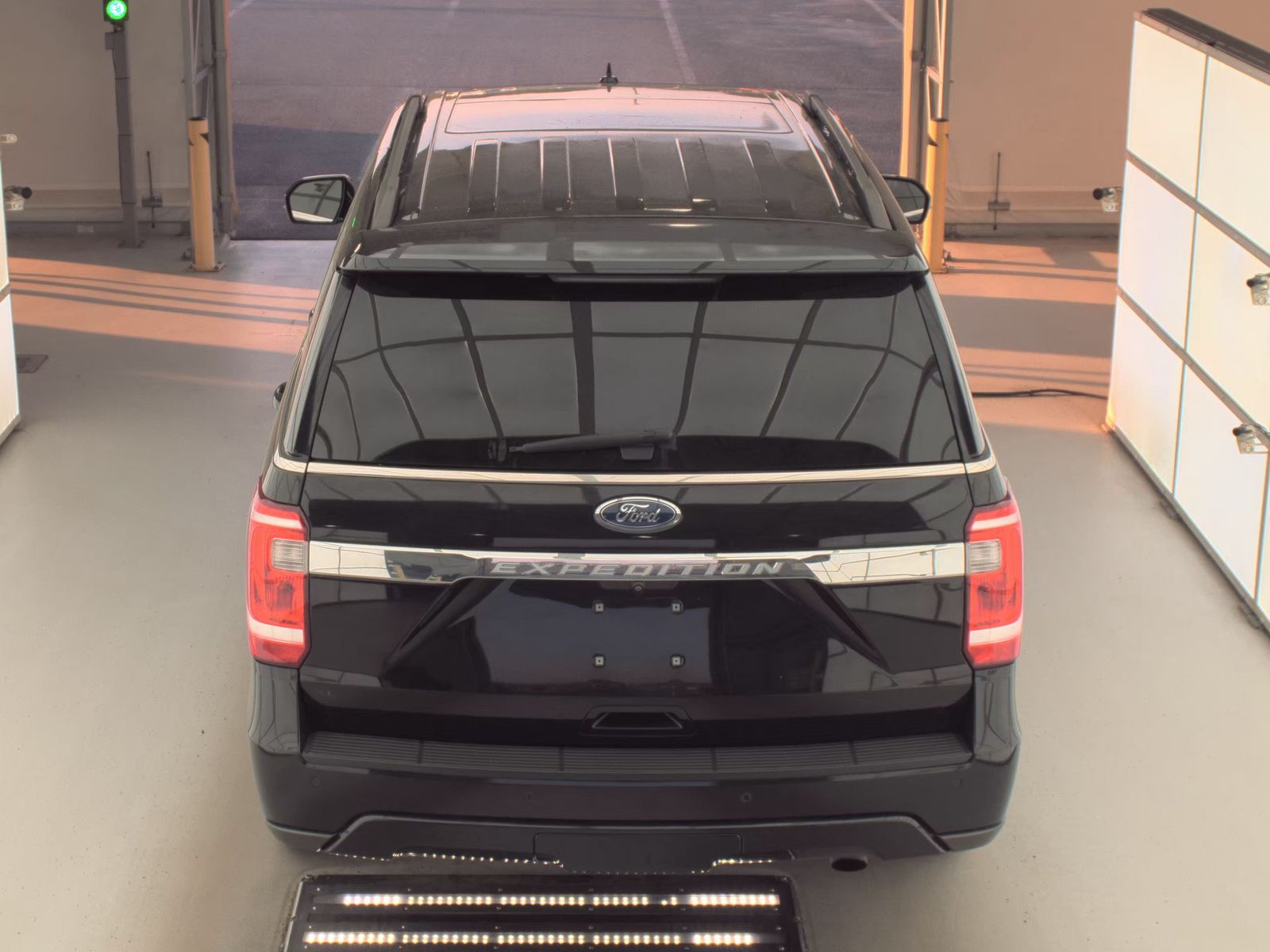FORD EXPEDITION - 7