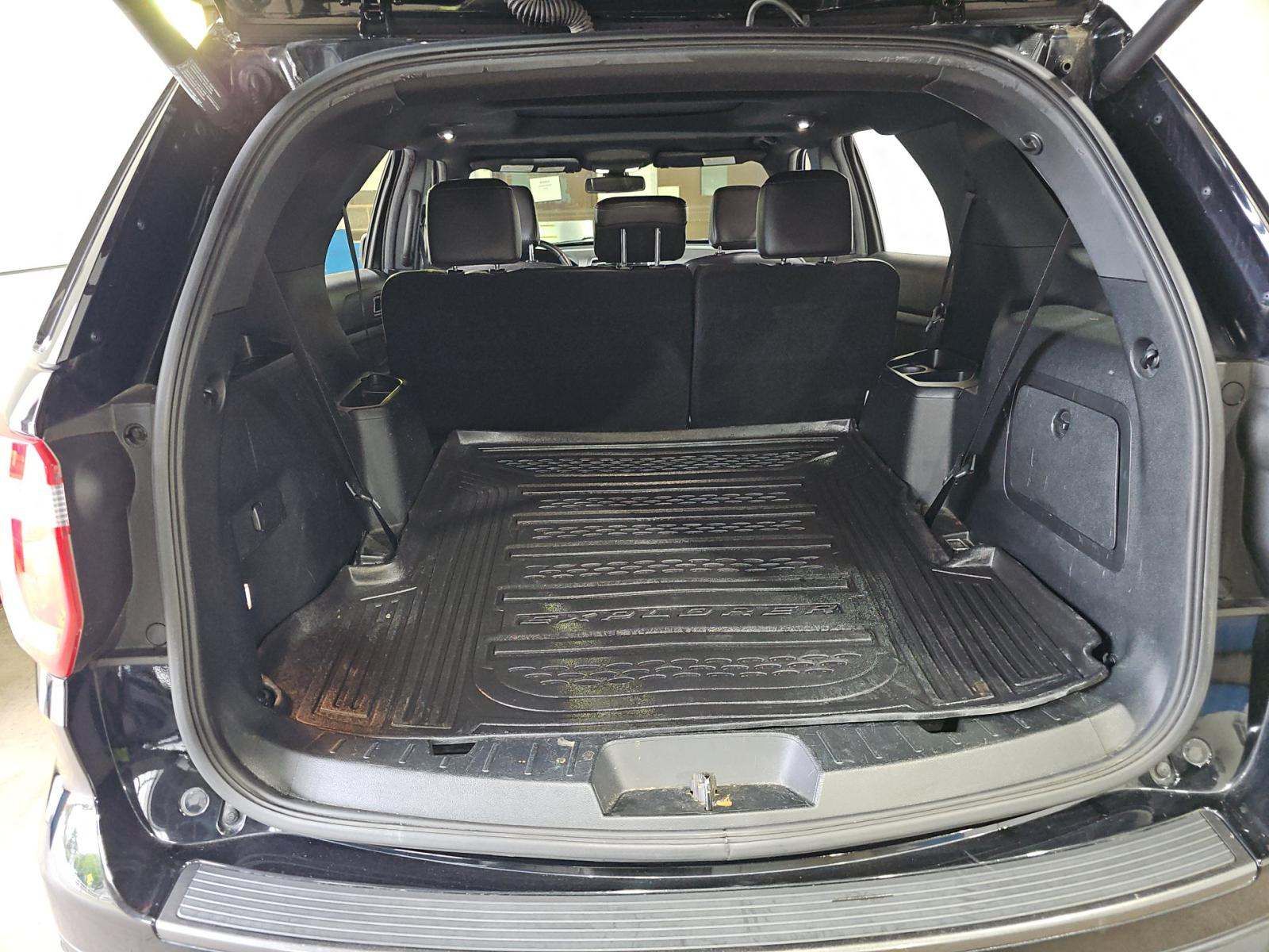 FORD EXPLORER - 9
