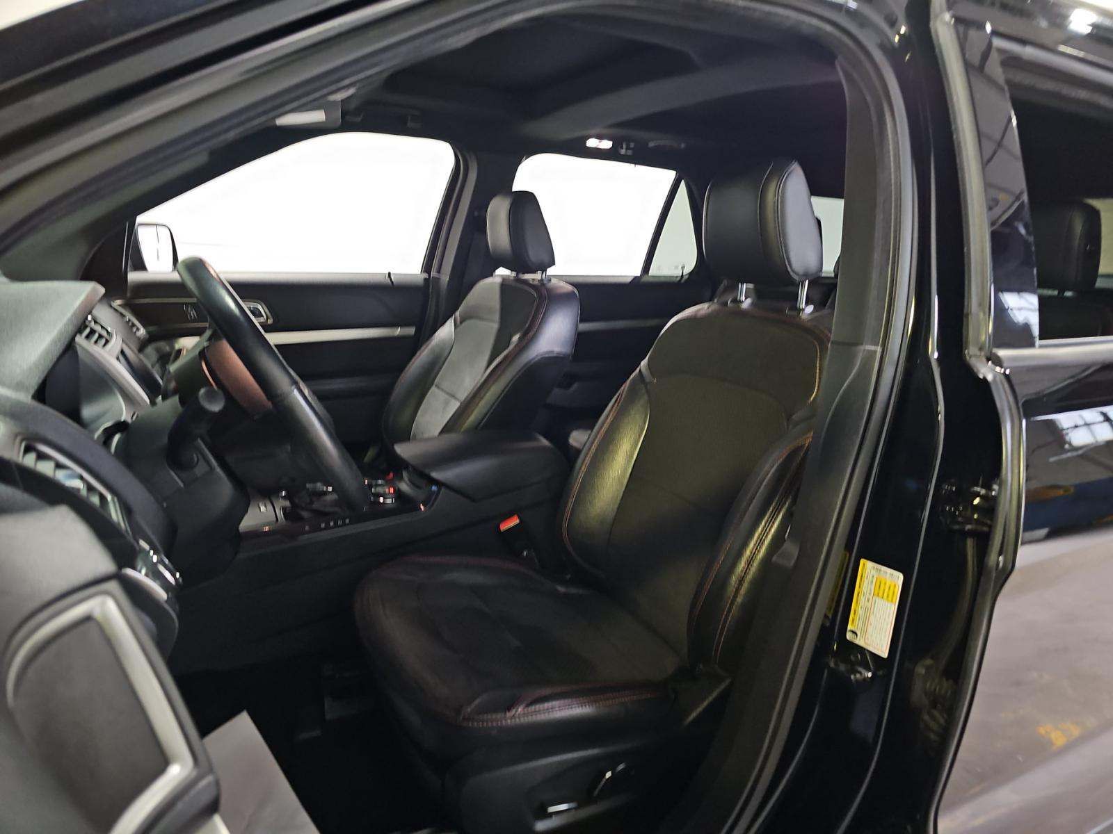 FORD EXPLORER - 5