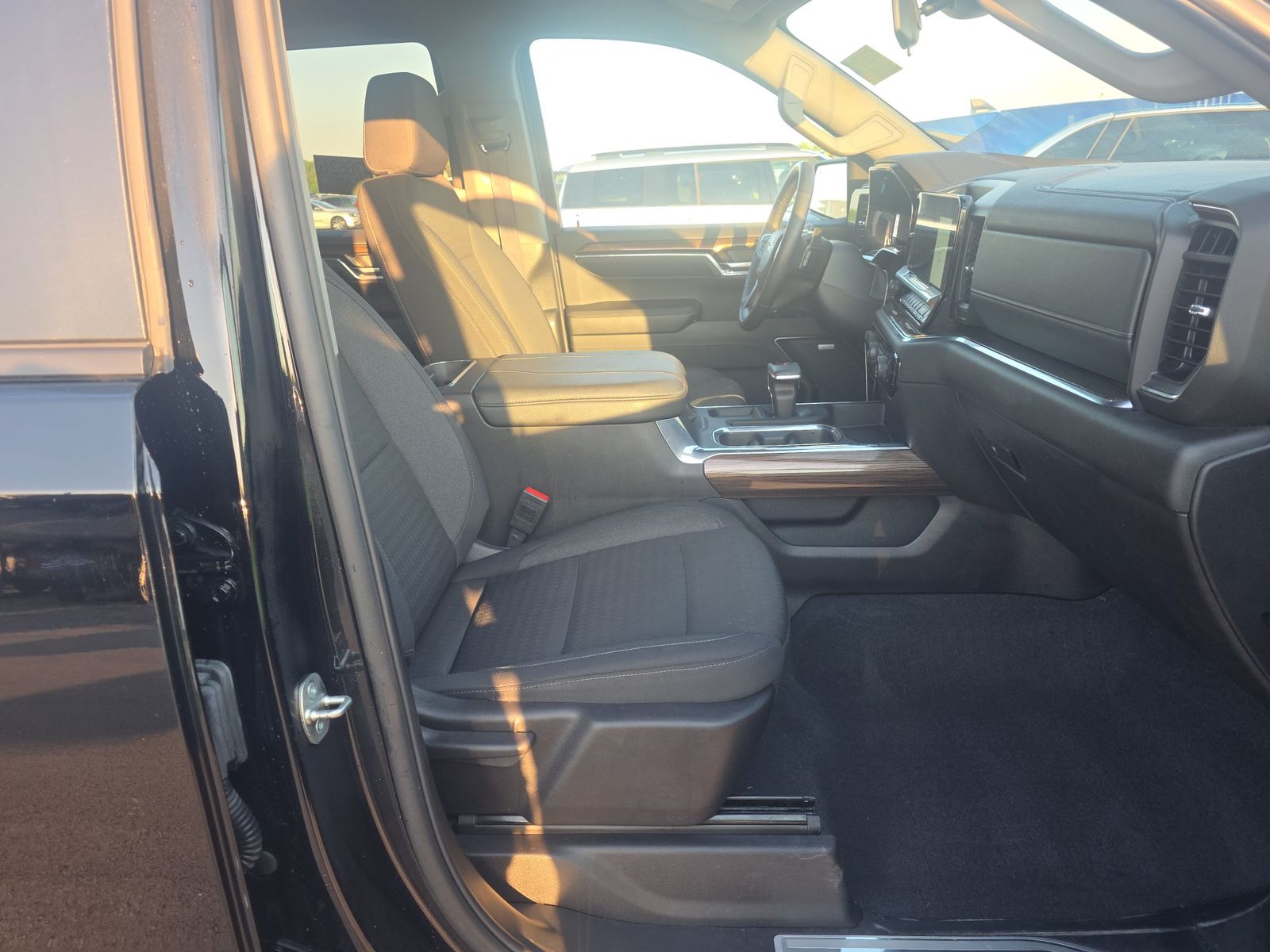 2024 Chevrolet Silverado 1500 RST AWD