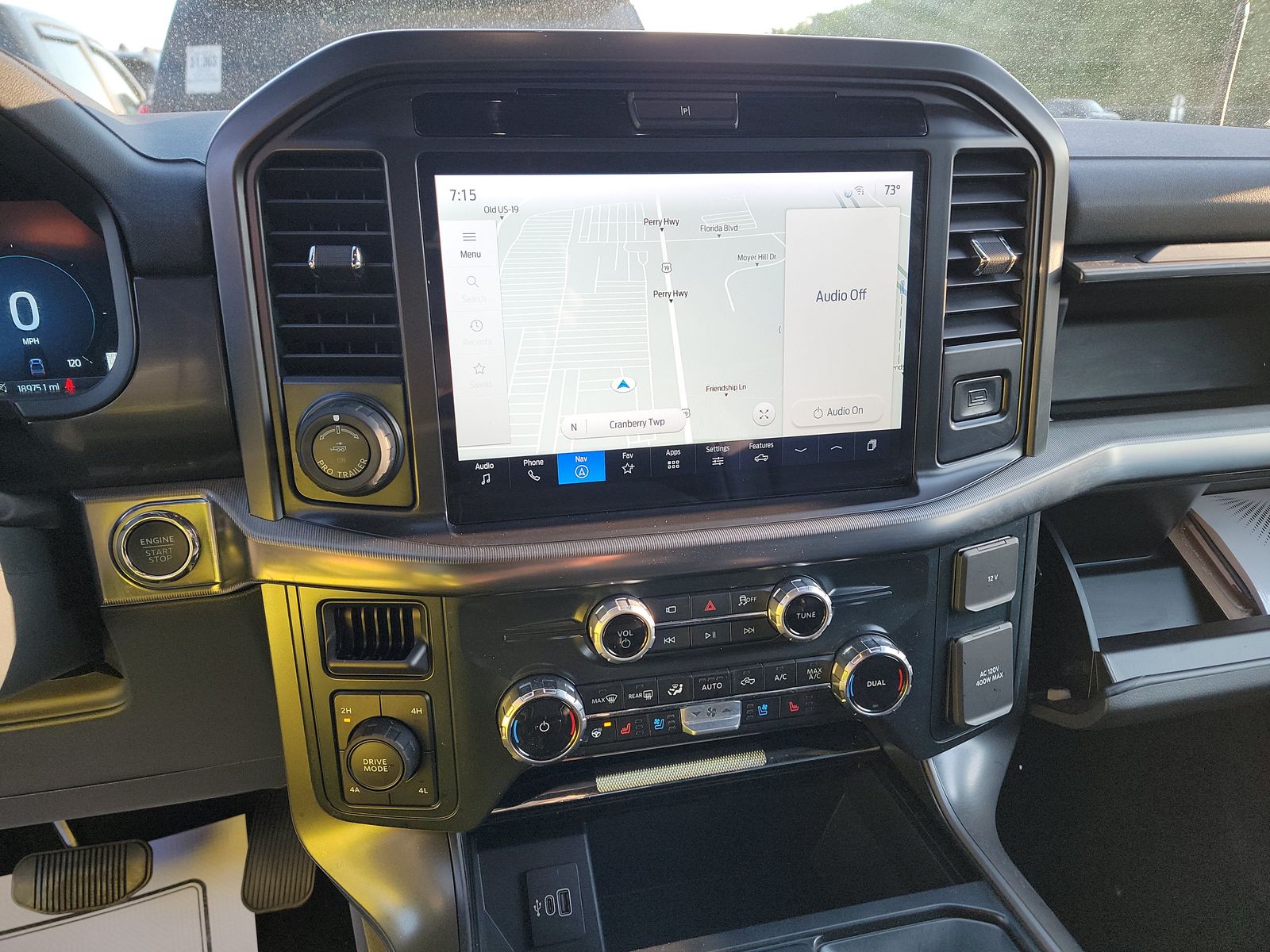 2025 Ford F-150 Lariat AWD