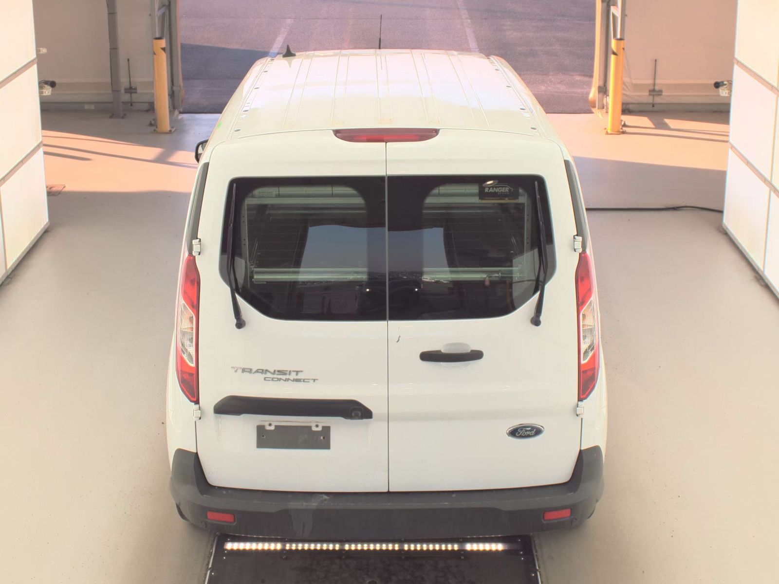 FORD TRANSIT CONNECT - 7