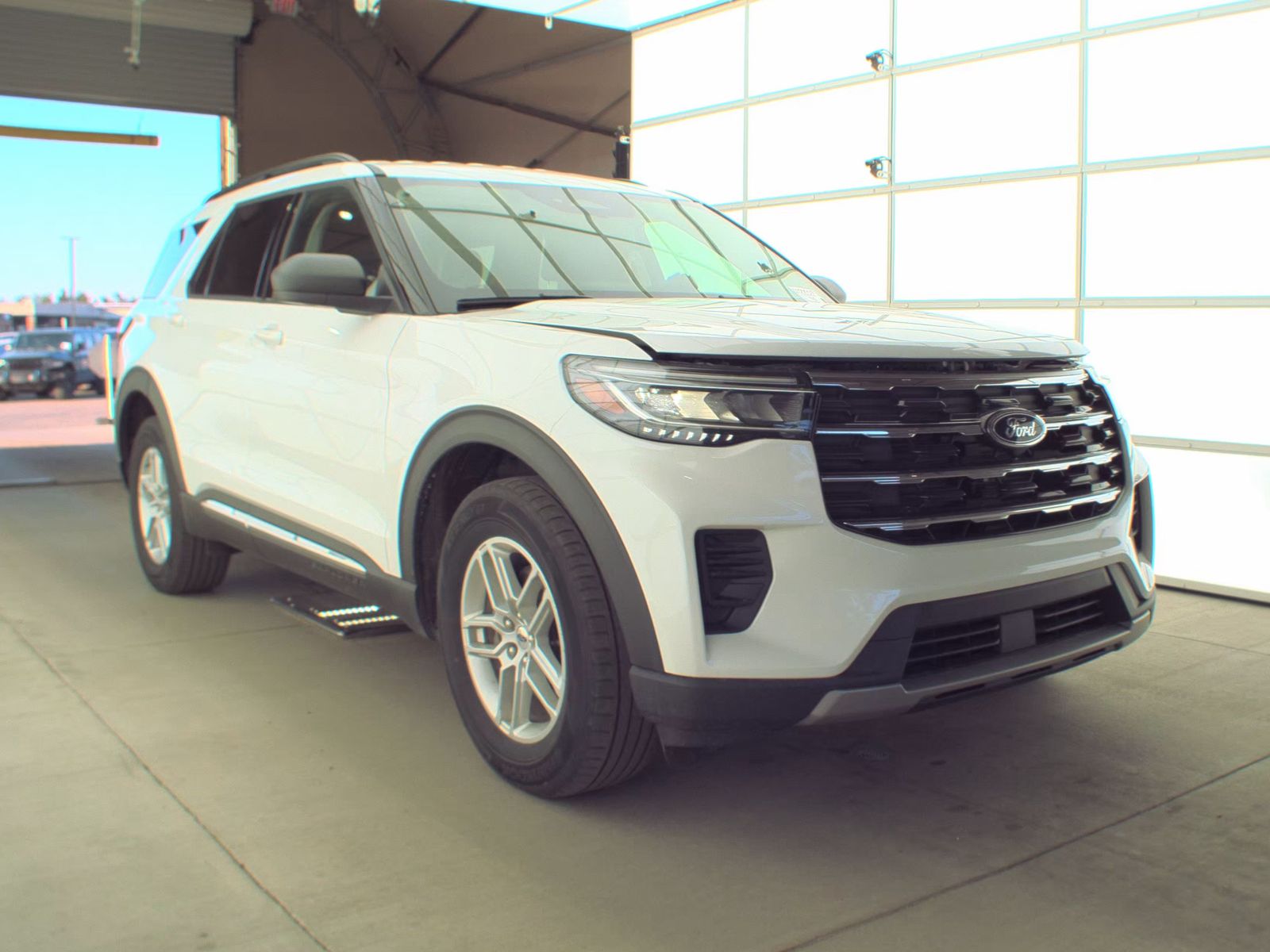 FORD EXPLORER - 5