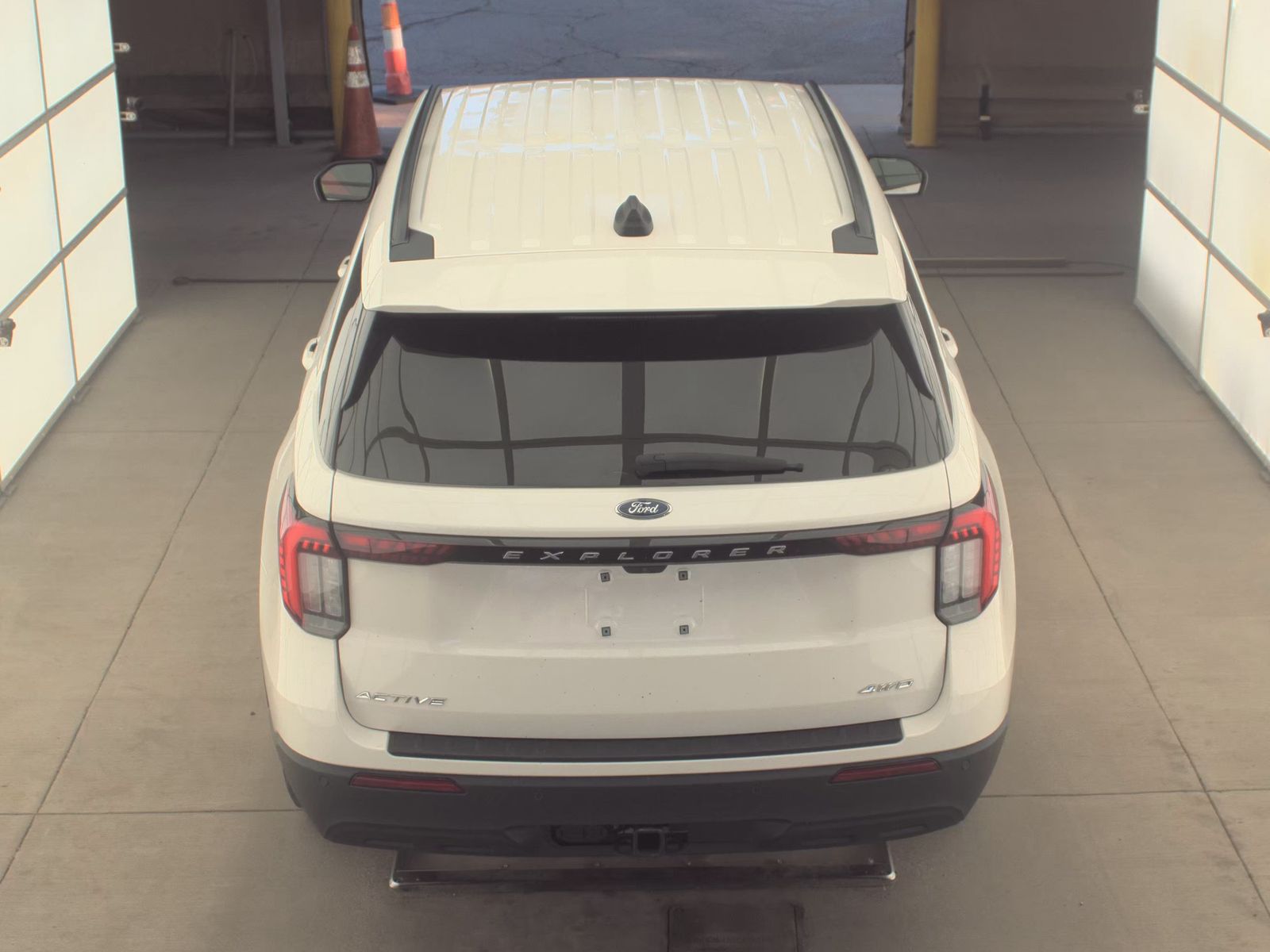 FORD EXPLORER - 7