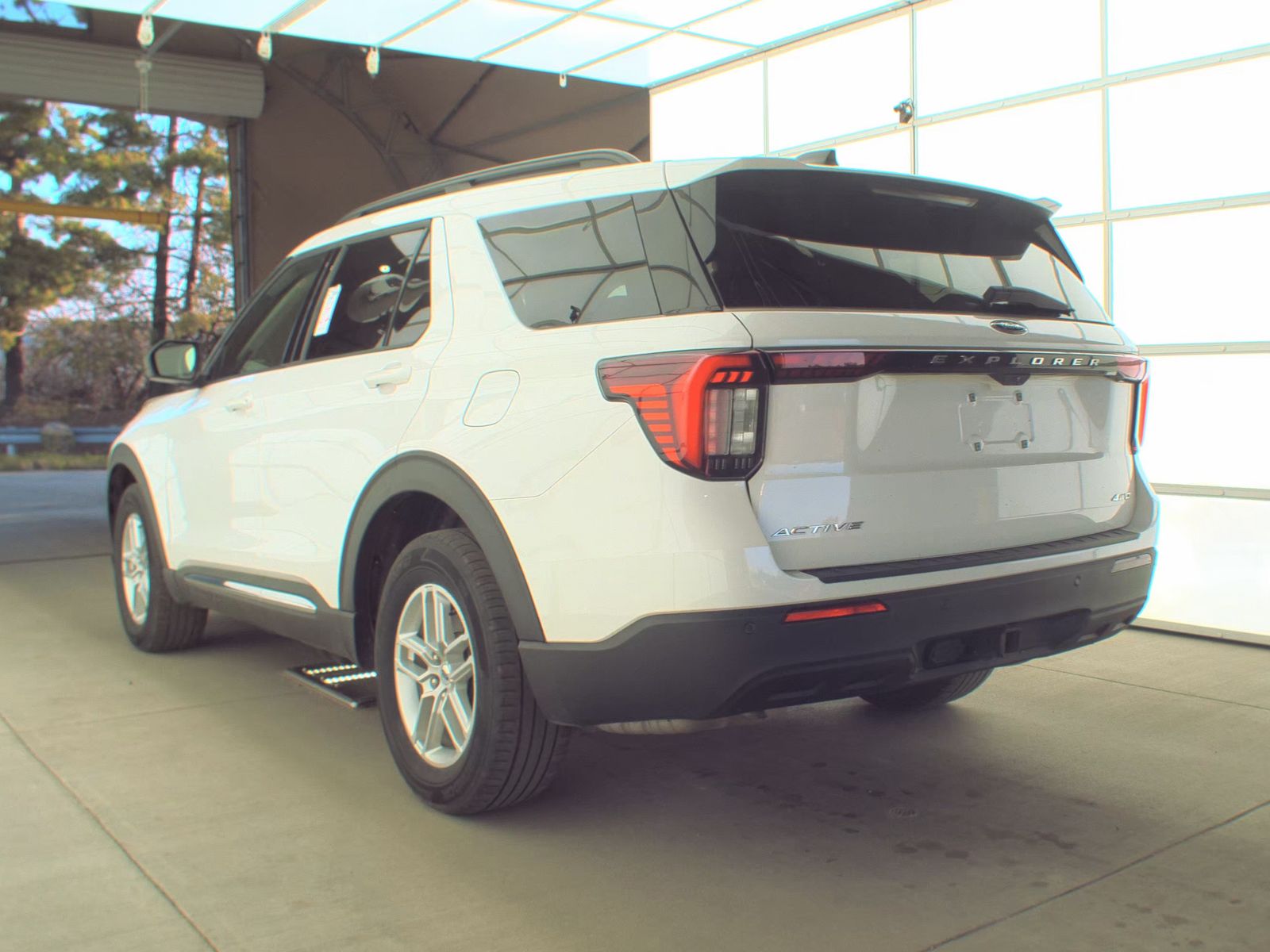 FORD EXPLORER - 9