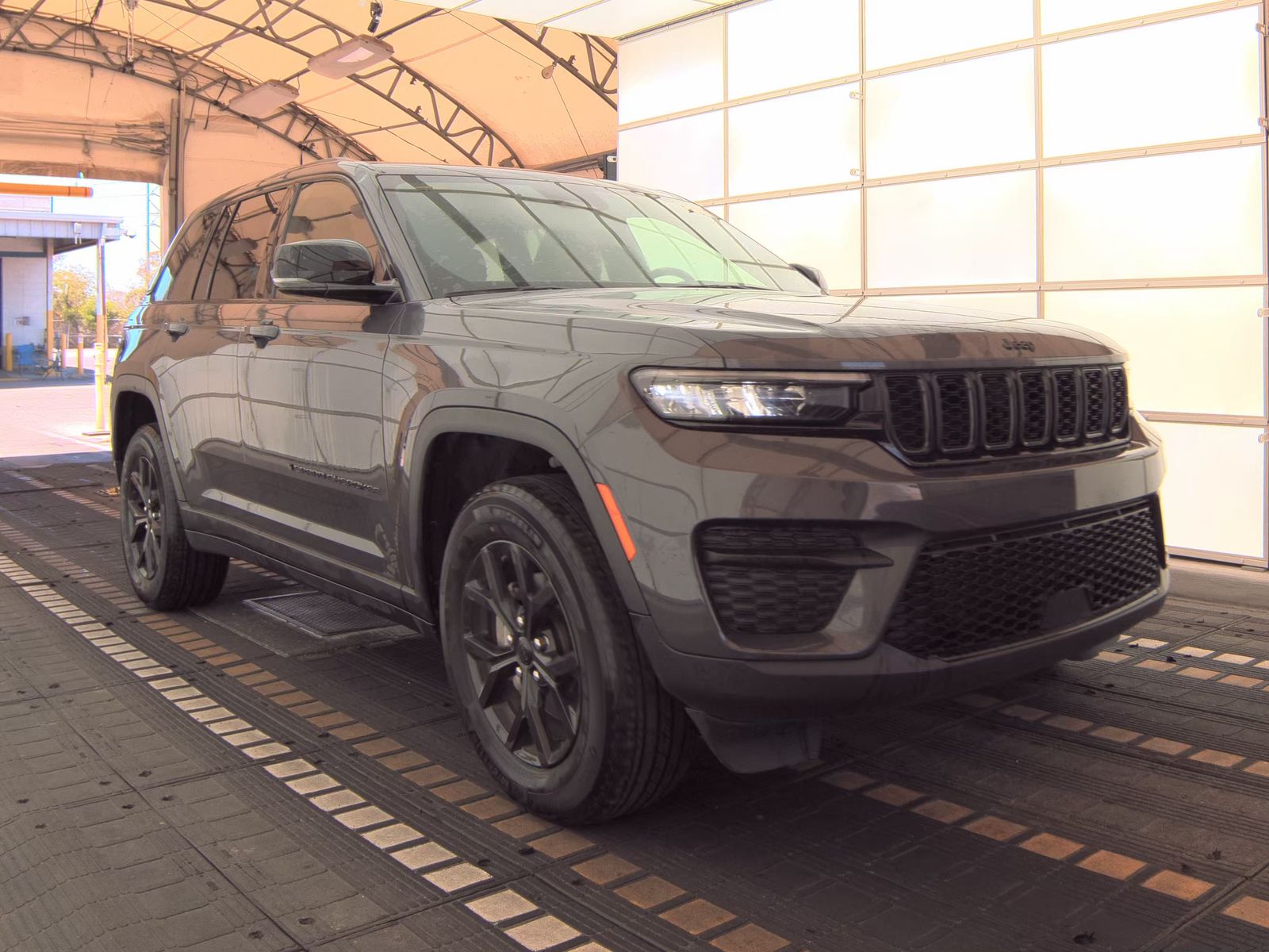 2024 Jeep Grand Cherokee Altitude RWD