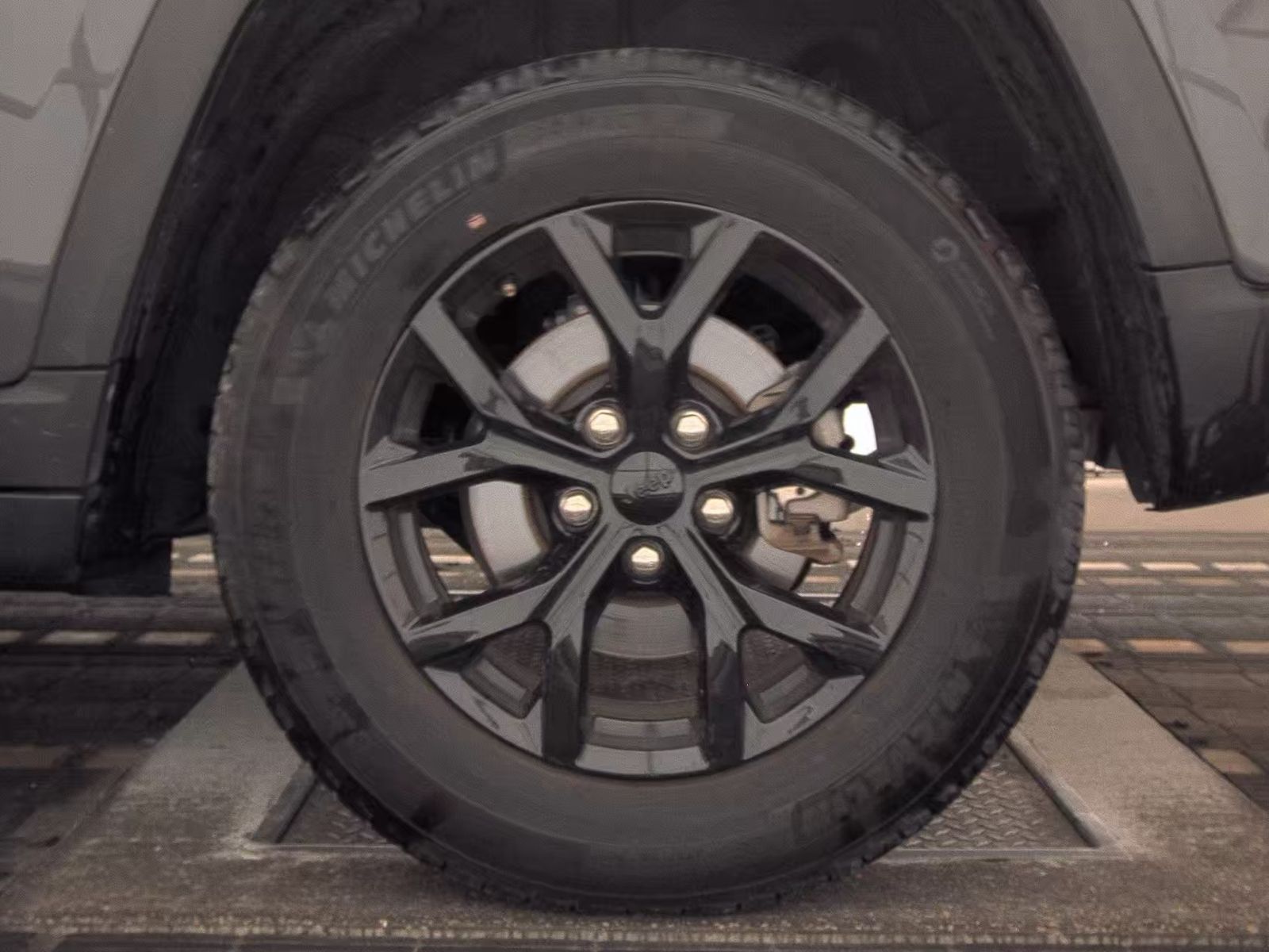 2024 Jeep Grand Cherokee Altitude RWD
