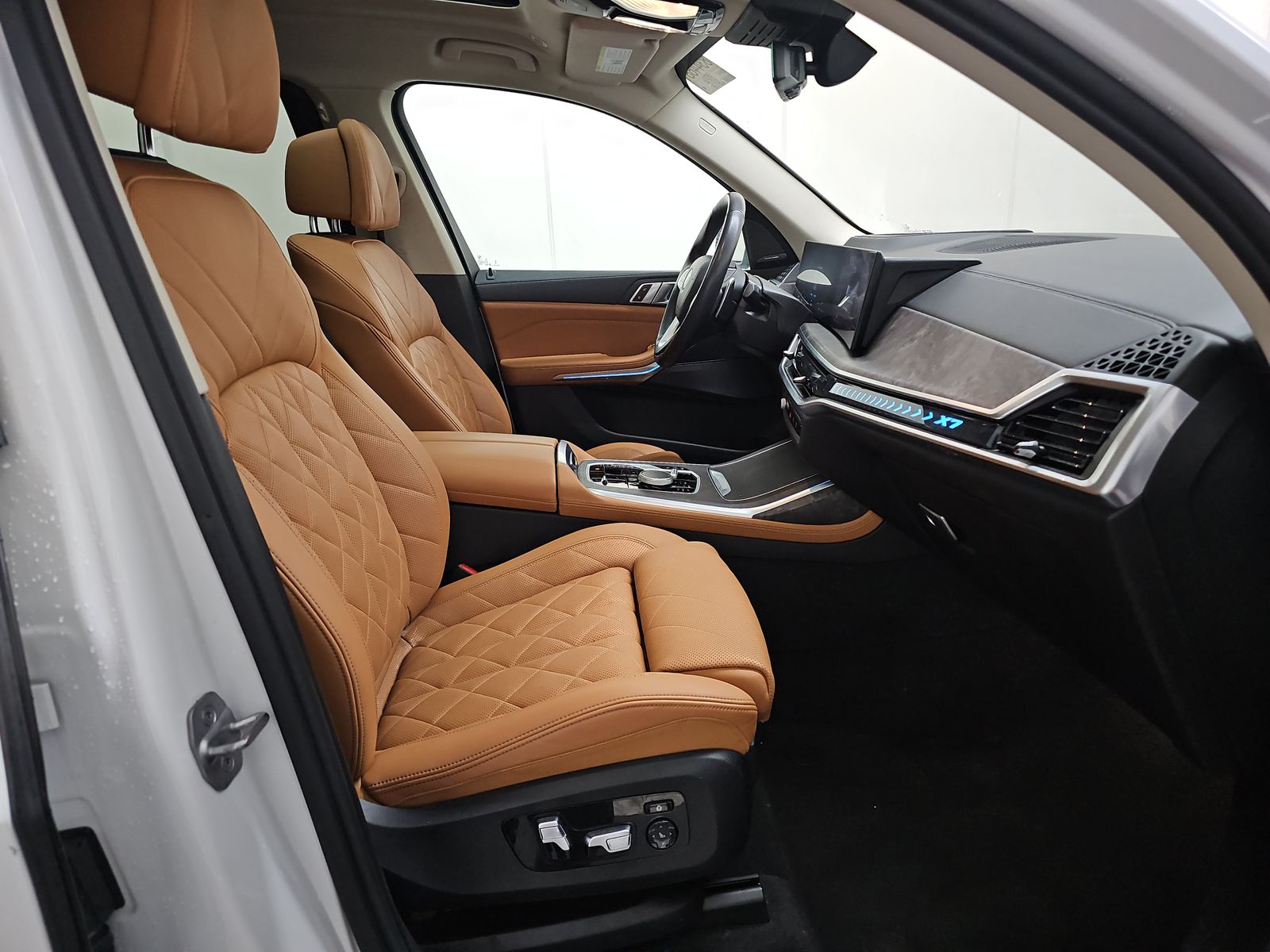 2023 BMW X7 xDrive40i AWD
