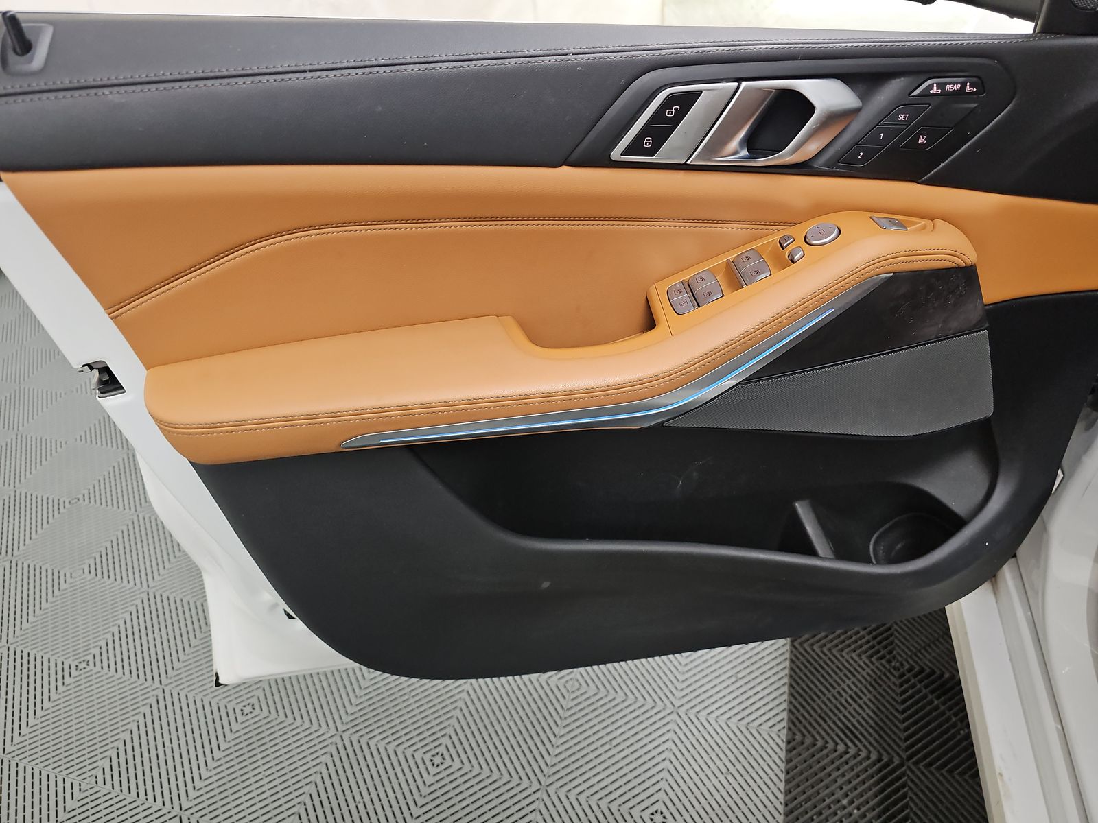 2023 BMW X7 xDrive40i AWD