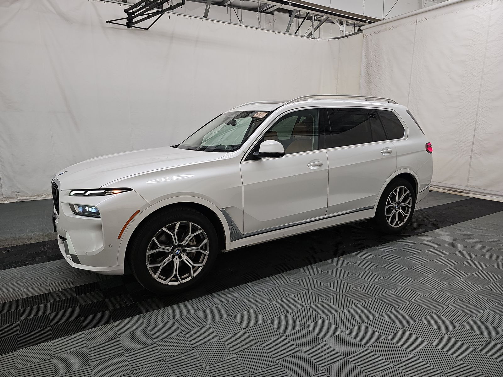 2023 BMW X7 xDrive40i AWD