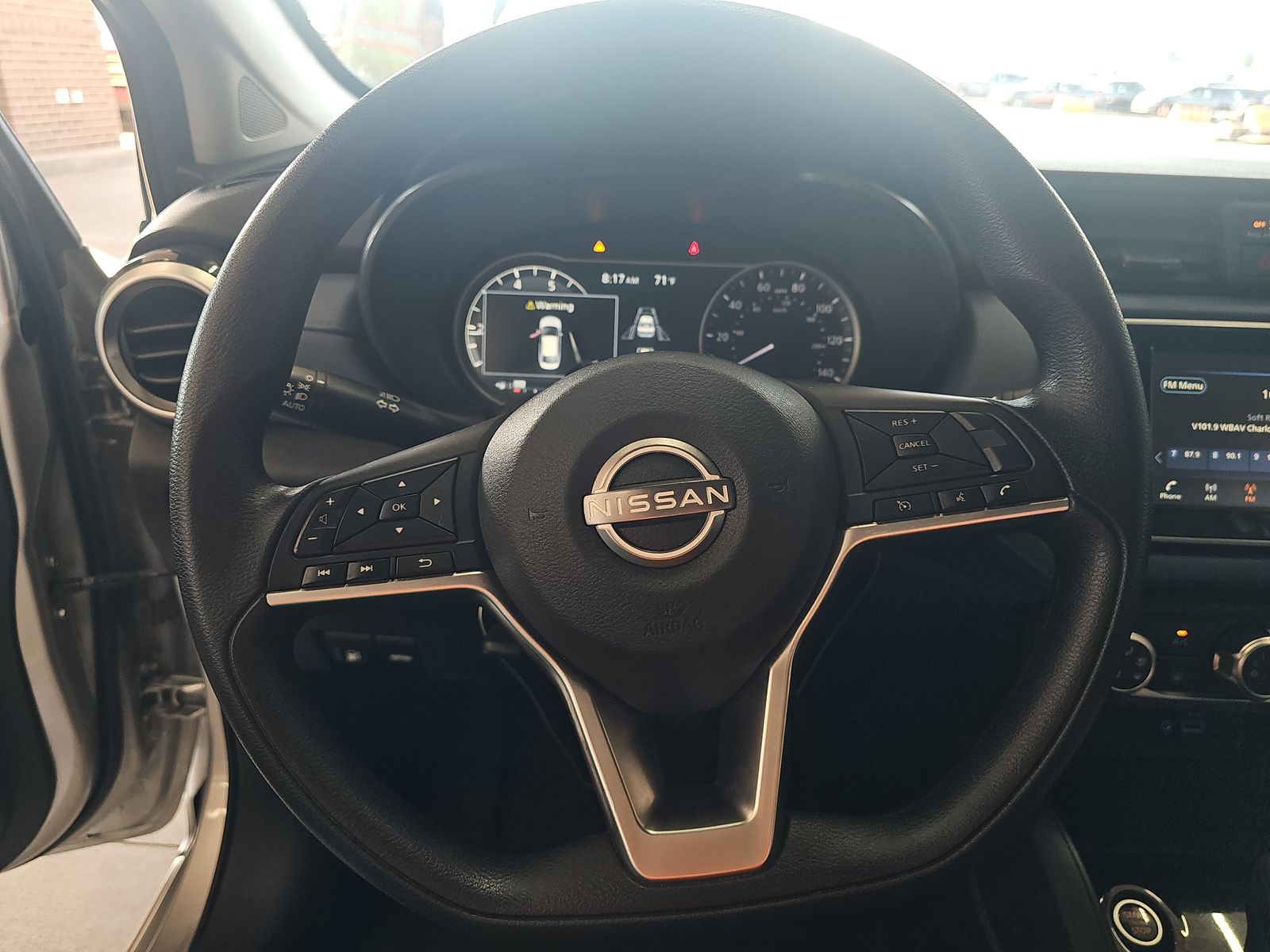 NISSAN VERSA - 4