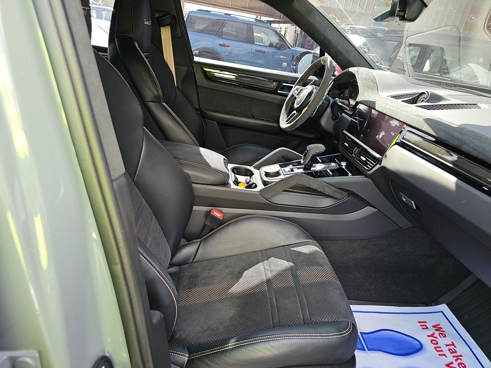 PORSCHE CAYENNE - 9