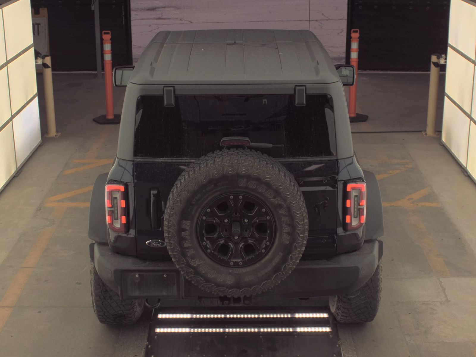 FORD BRONCO - 7