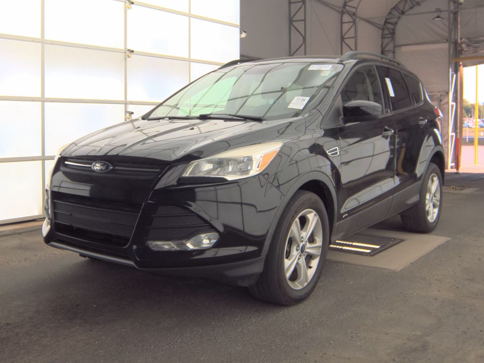FORD ESCAPE - 1