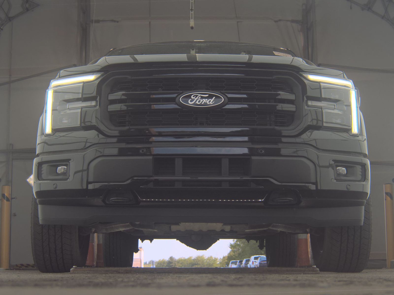 2025 Ford F-150 Lariat AWD