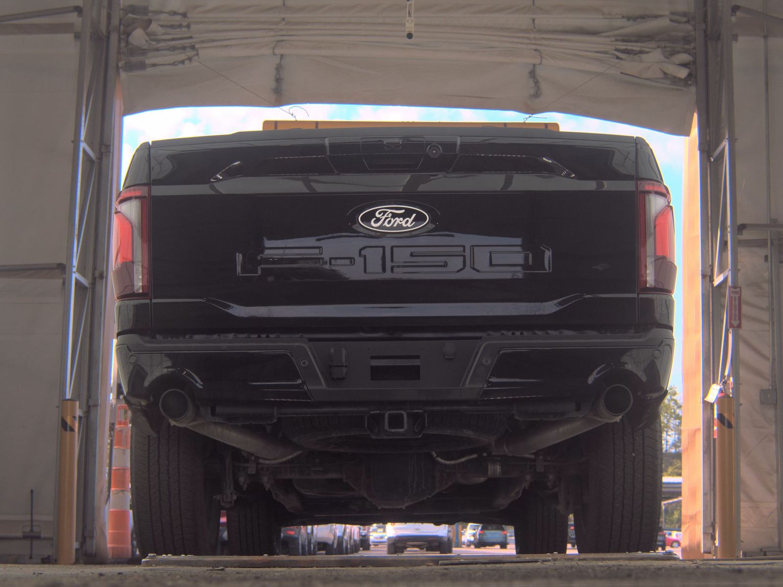 2025 Ford F-150 Lariat AWD