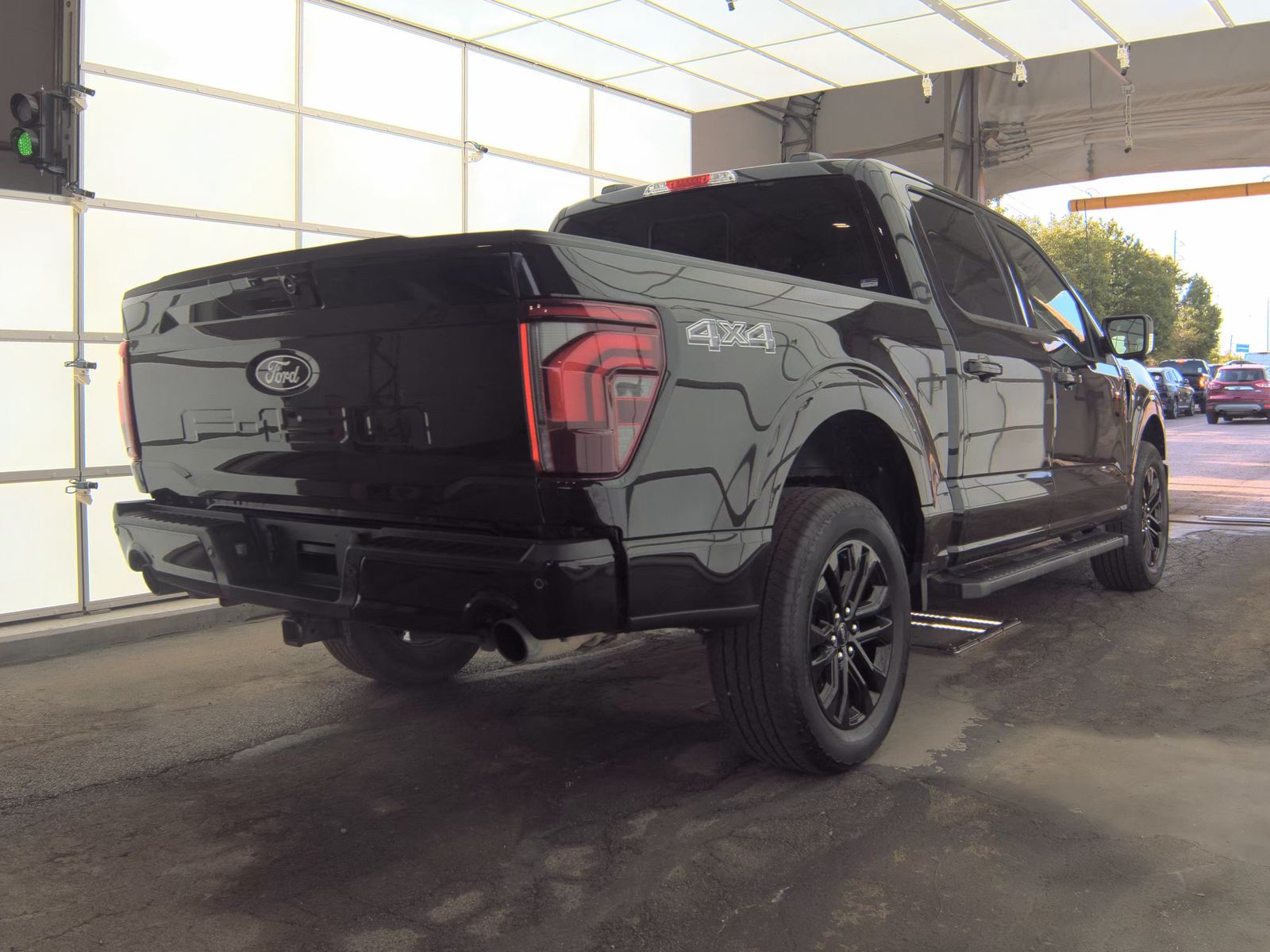 2025 Ford F-150 Lariat AWD