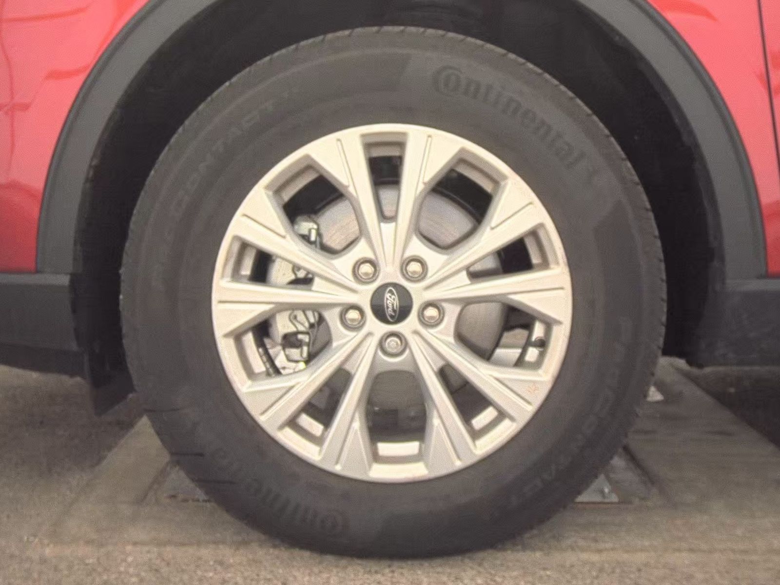 FORD ESCAPE - 10