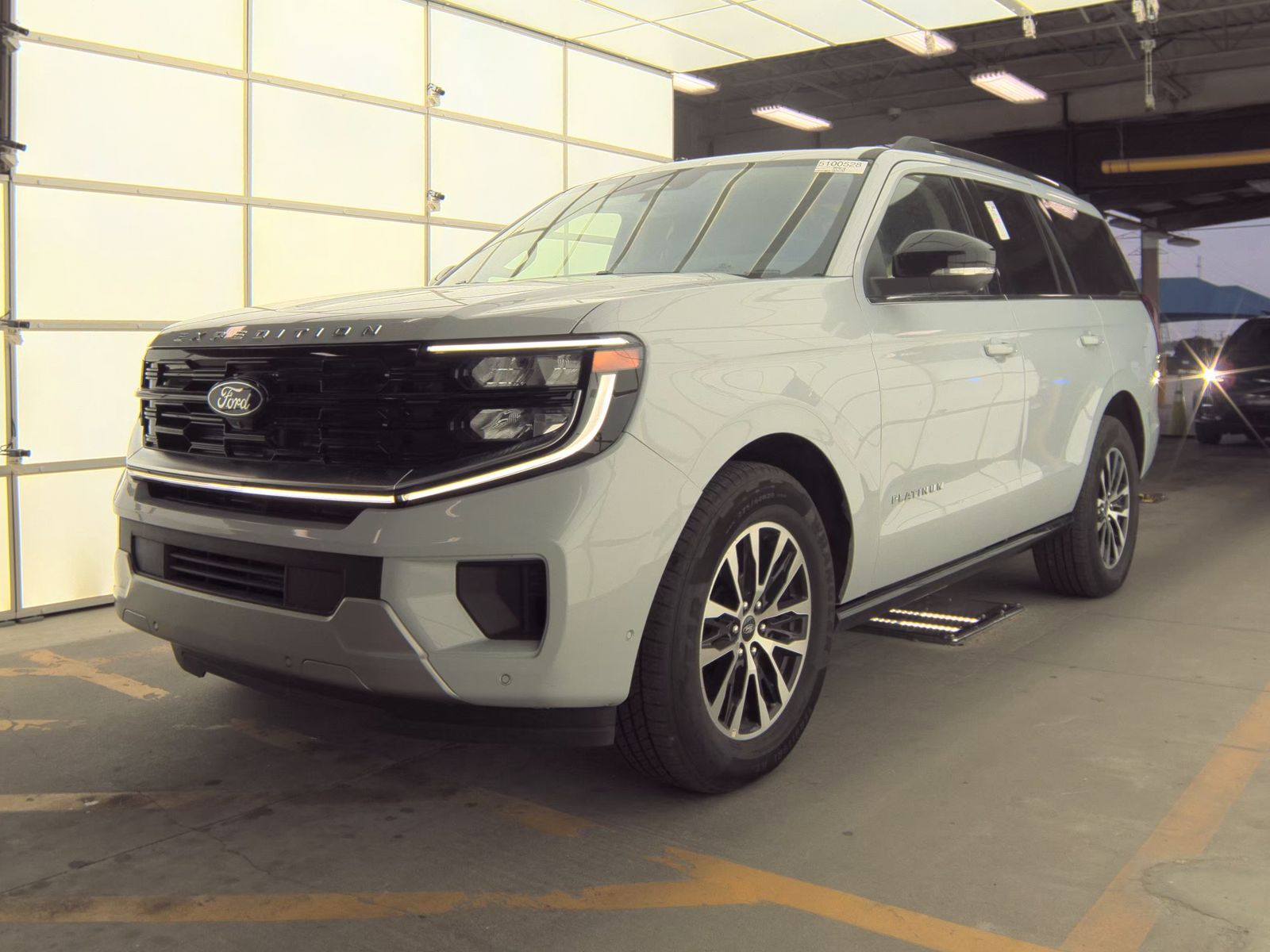 FORD EXPEDITION - 1