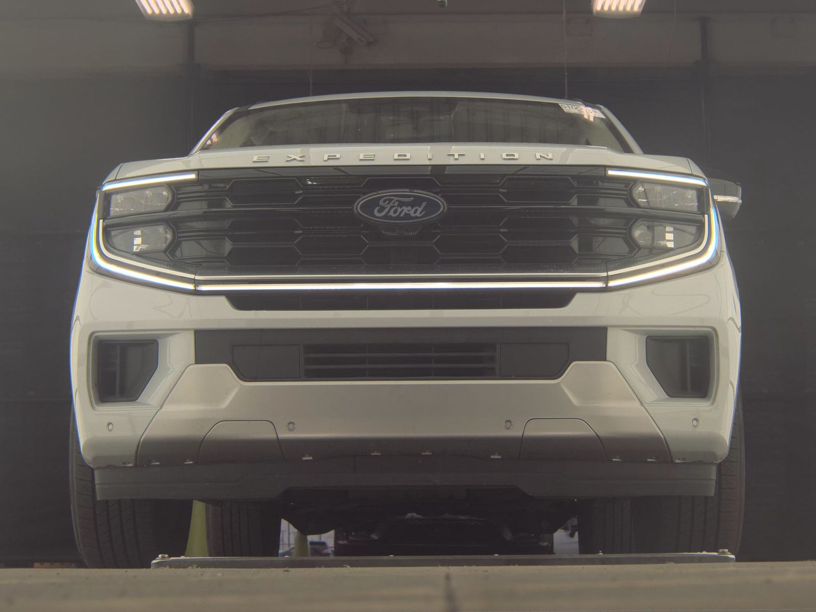 FORD EXPEDITION - 4